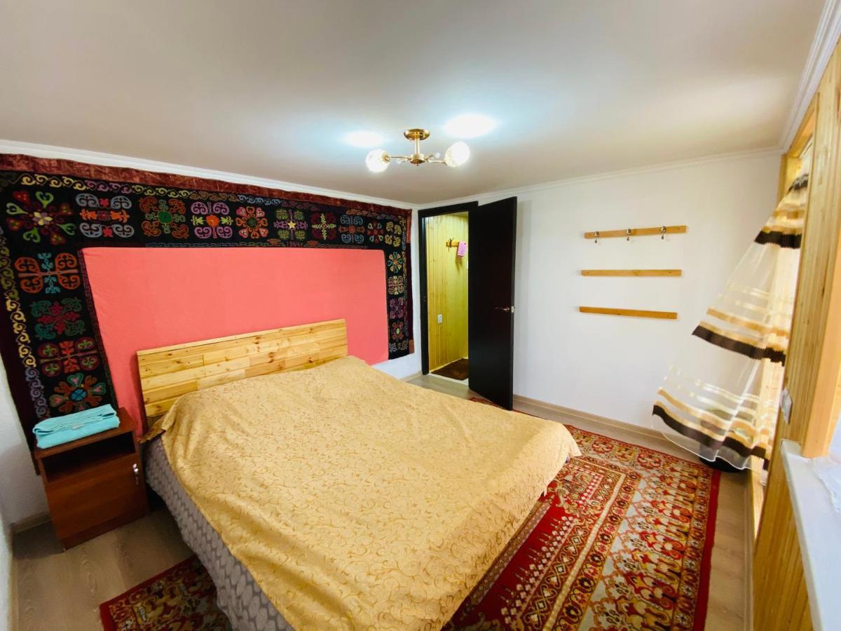 Guest House Kagan Toktogul Buitenkant foto