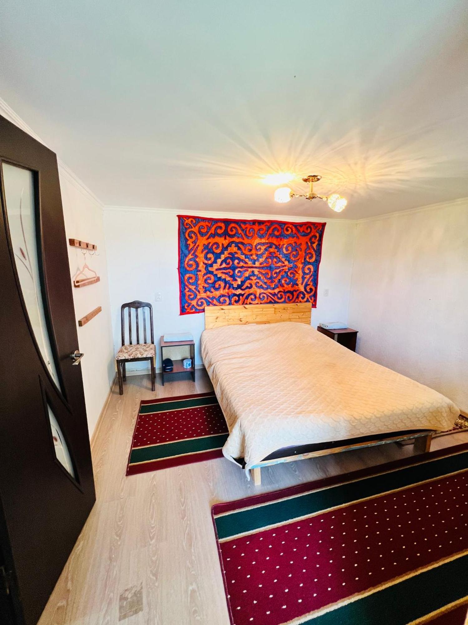 Guest House Kagan Toktogul Buitenkant foto